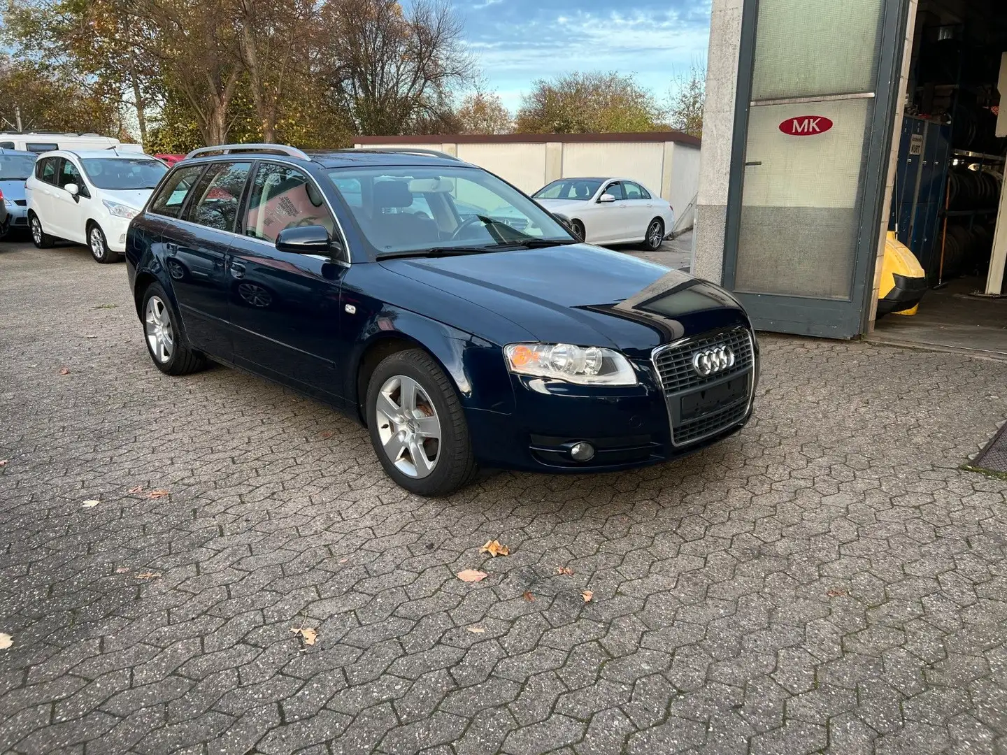 Audi A4 Avant 2.0 TDI Navigacion-Climatronic-ABS-ASR Blau - 1