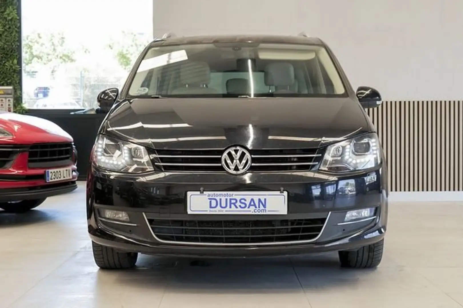Volkswagen Sharan 2.0 TDI 177cv DSG Advance BMotion Tech Negro - 2