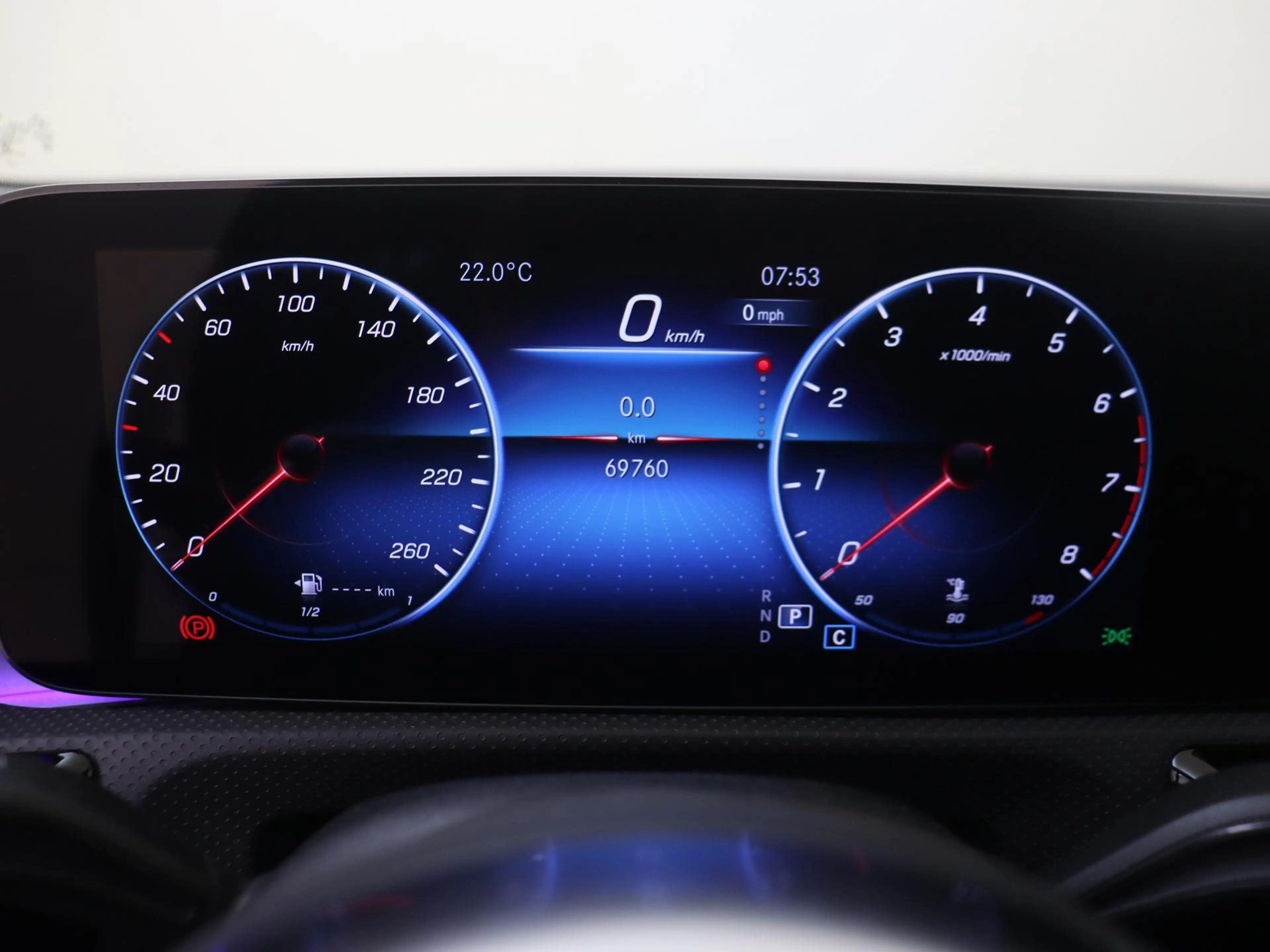 Mercedes-Benz A 180 Business Solution AMG — photo 11