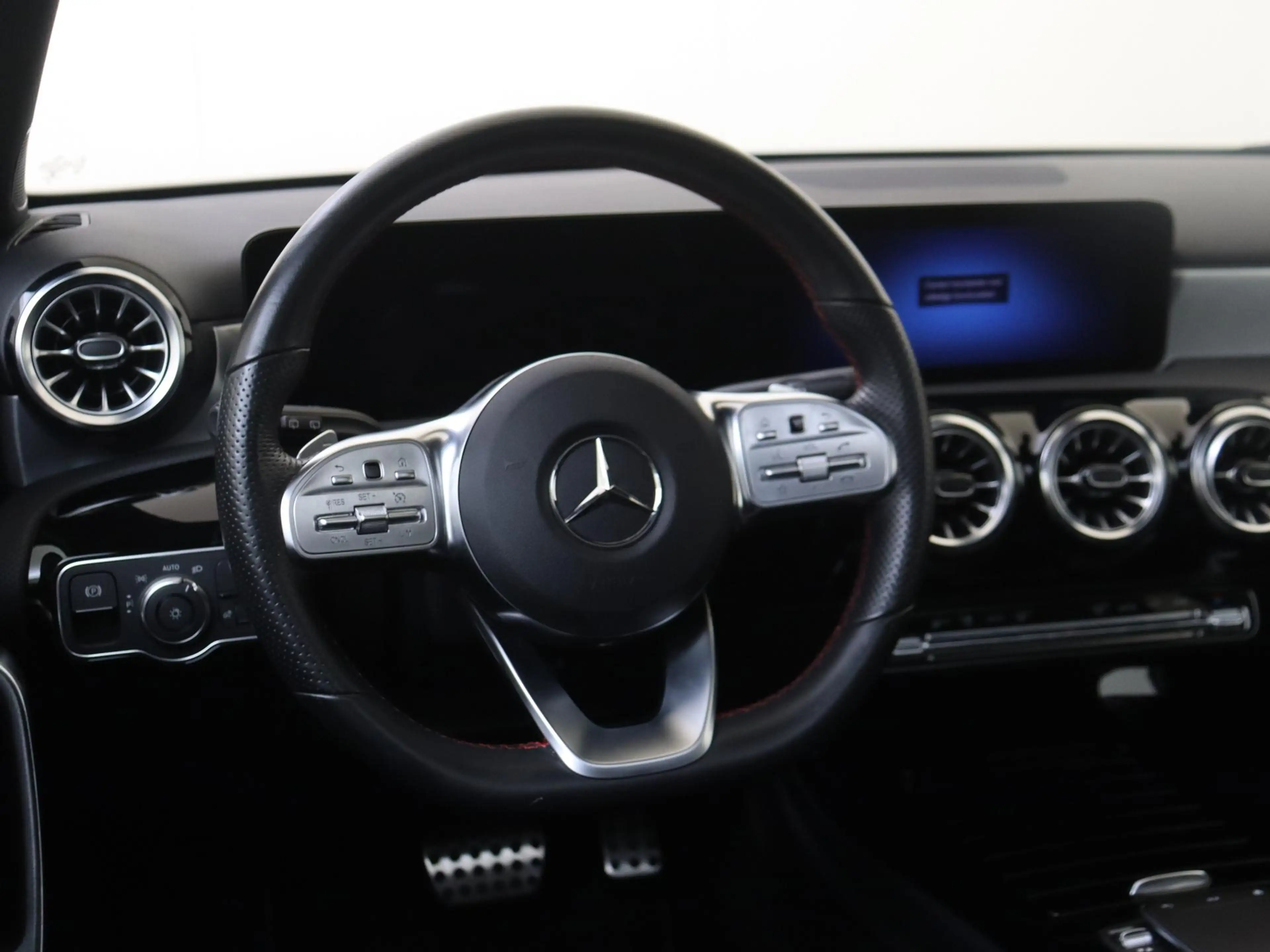 Mercedes-Benz A 180 Business Solution AMG — photo 10