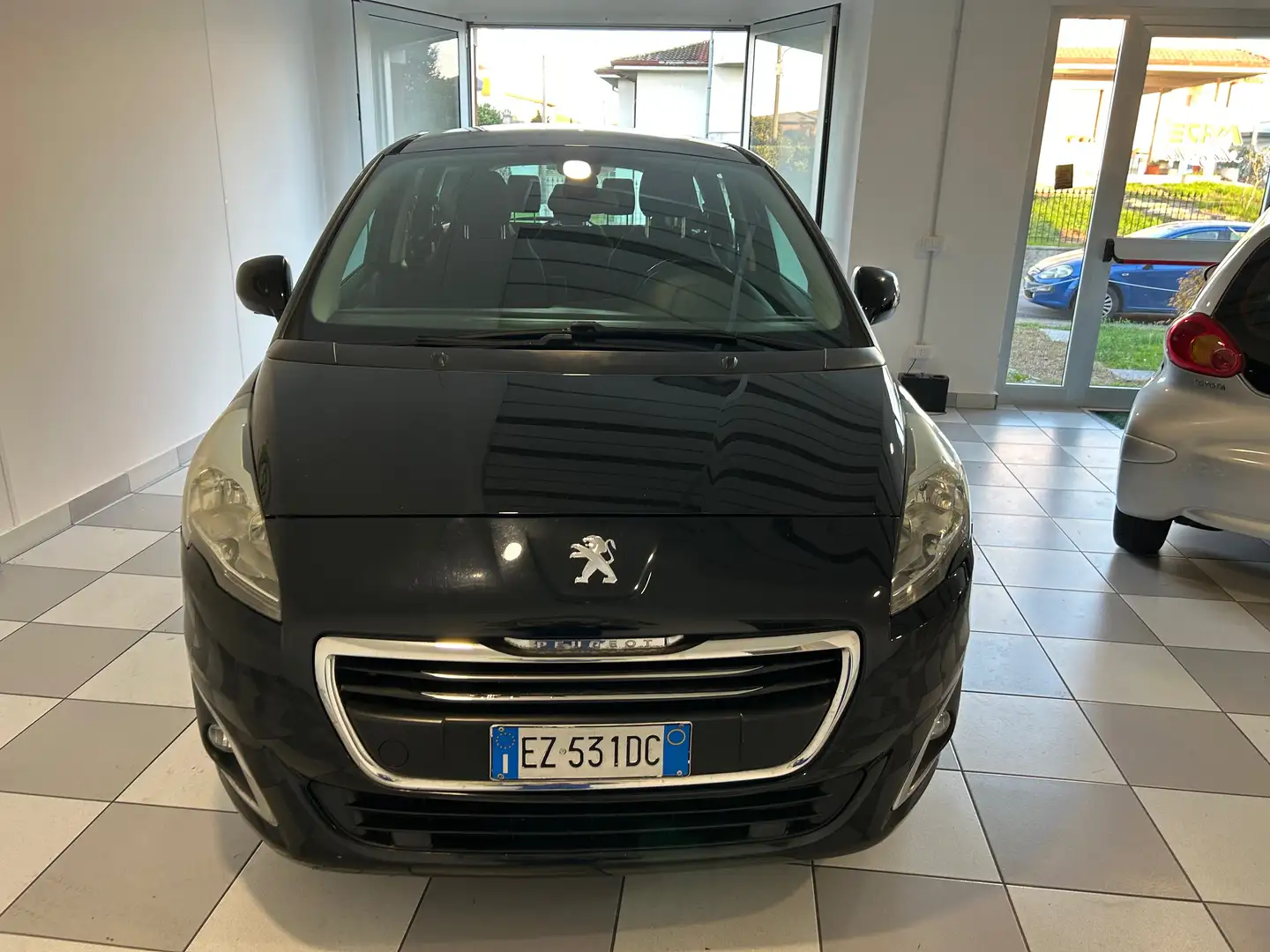 Peugeot 5008 1.6 hdi Business 115cv Nero - 2