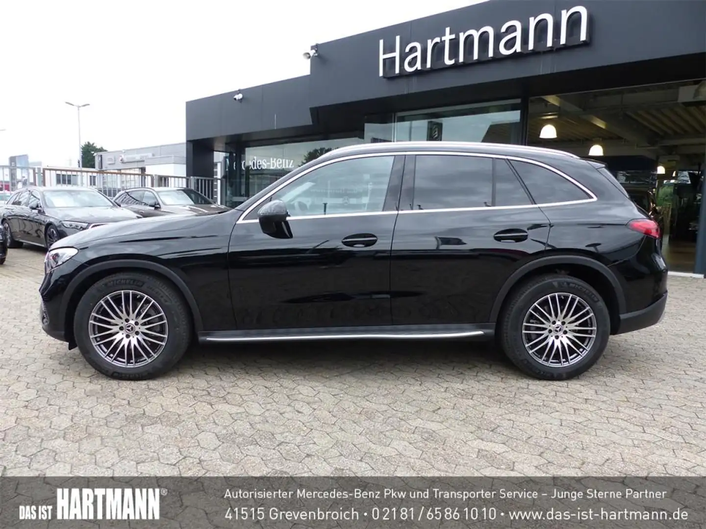 Mercedes-Benz GLC 200 4M AVANTGARDE+PANO+MBUX+RF.-KAM+AMBI+LED Schwarz - 2