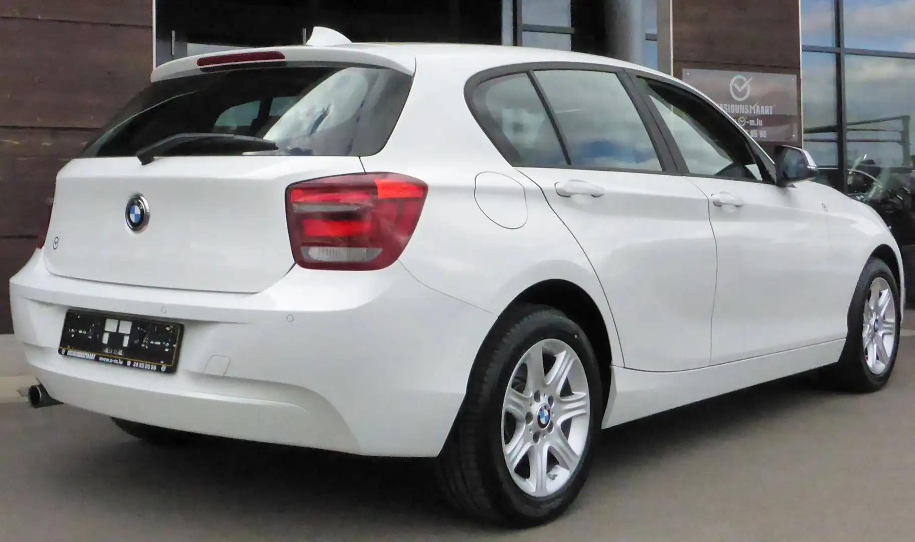 BMW 114 114i Essential Plus Edition Essential Plus Edition Blanco - 2