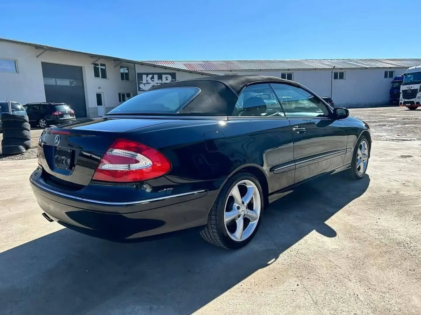 Mercedes-Benz CLK 320 Cabrio Elegance - 2