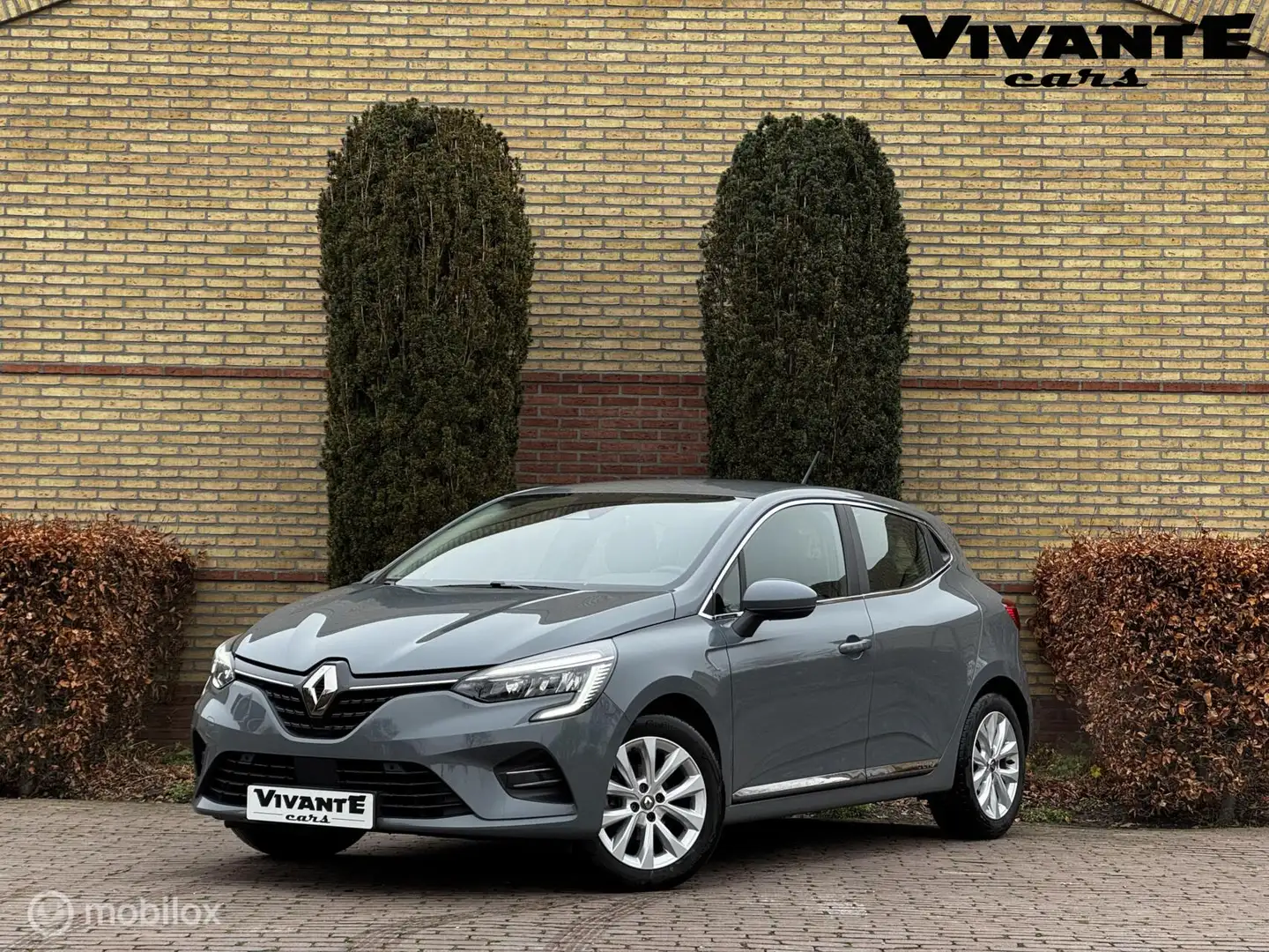 Renault Clio 1.0 TCe AUT*Carplay*Camera*Stoel.vrw*Cruise*Navi Grijs - 1