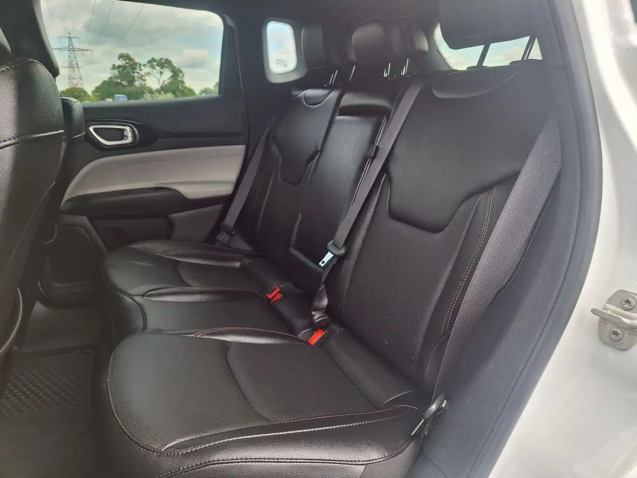 Jeep Compass photo Jeep Compass