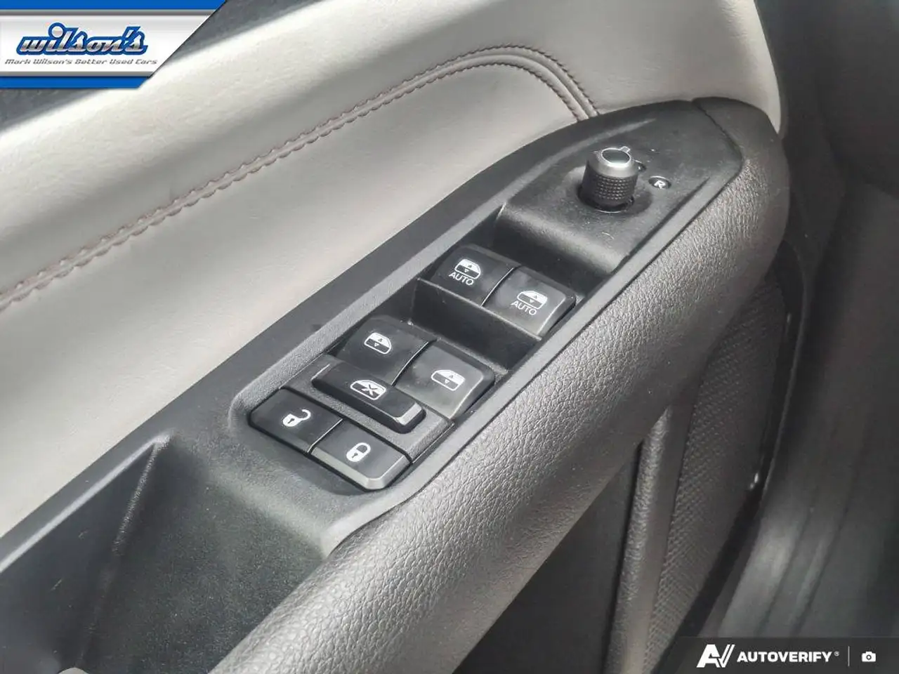 Jeep Compass photo Jeep Compass