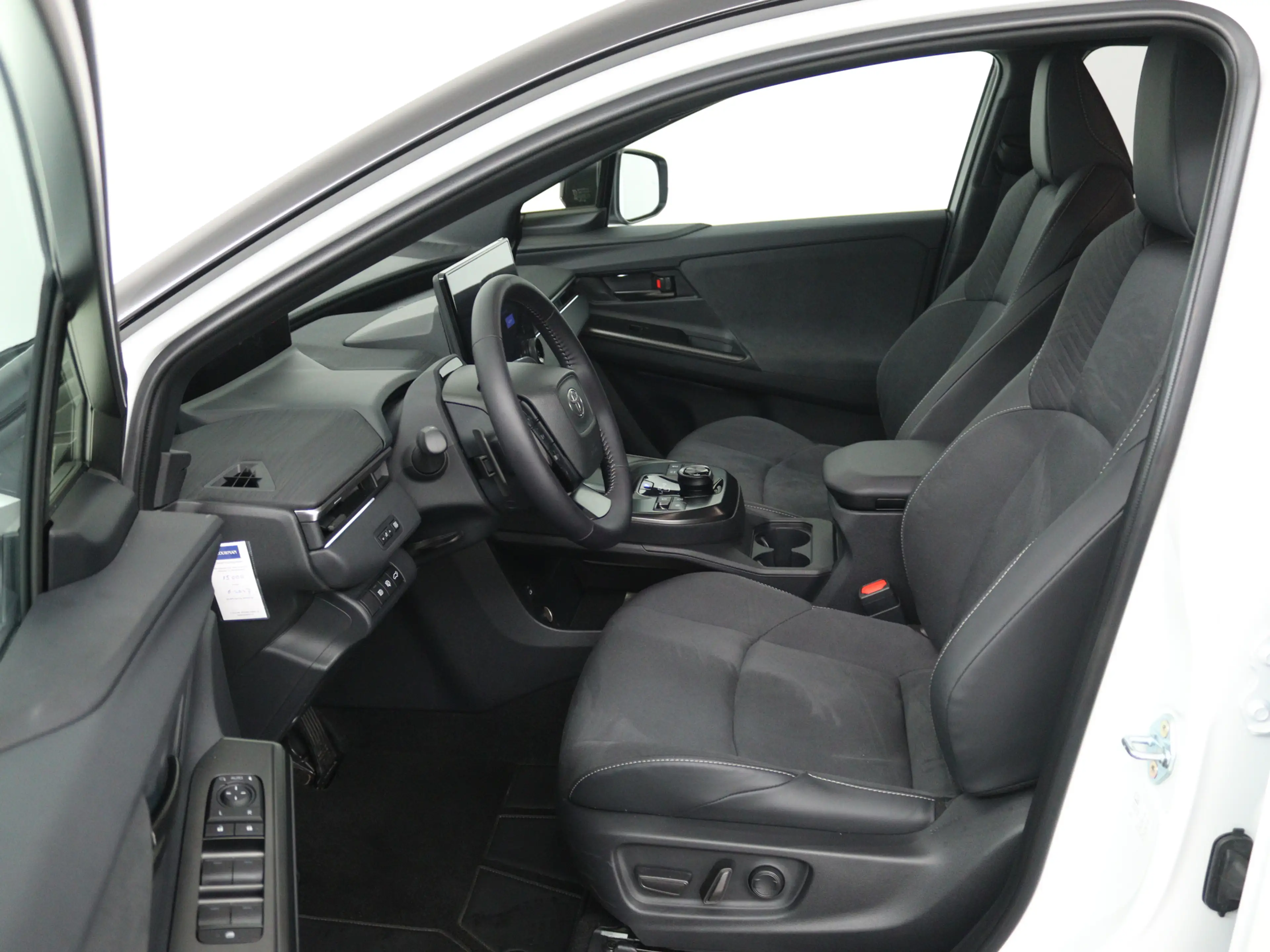Toyota C-HR+ Executive AWD 77 kWh | Navigatie | PDC | Demo Sand — photo 4