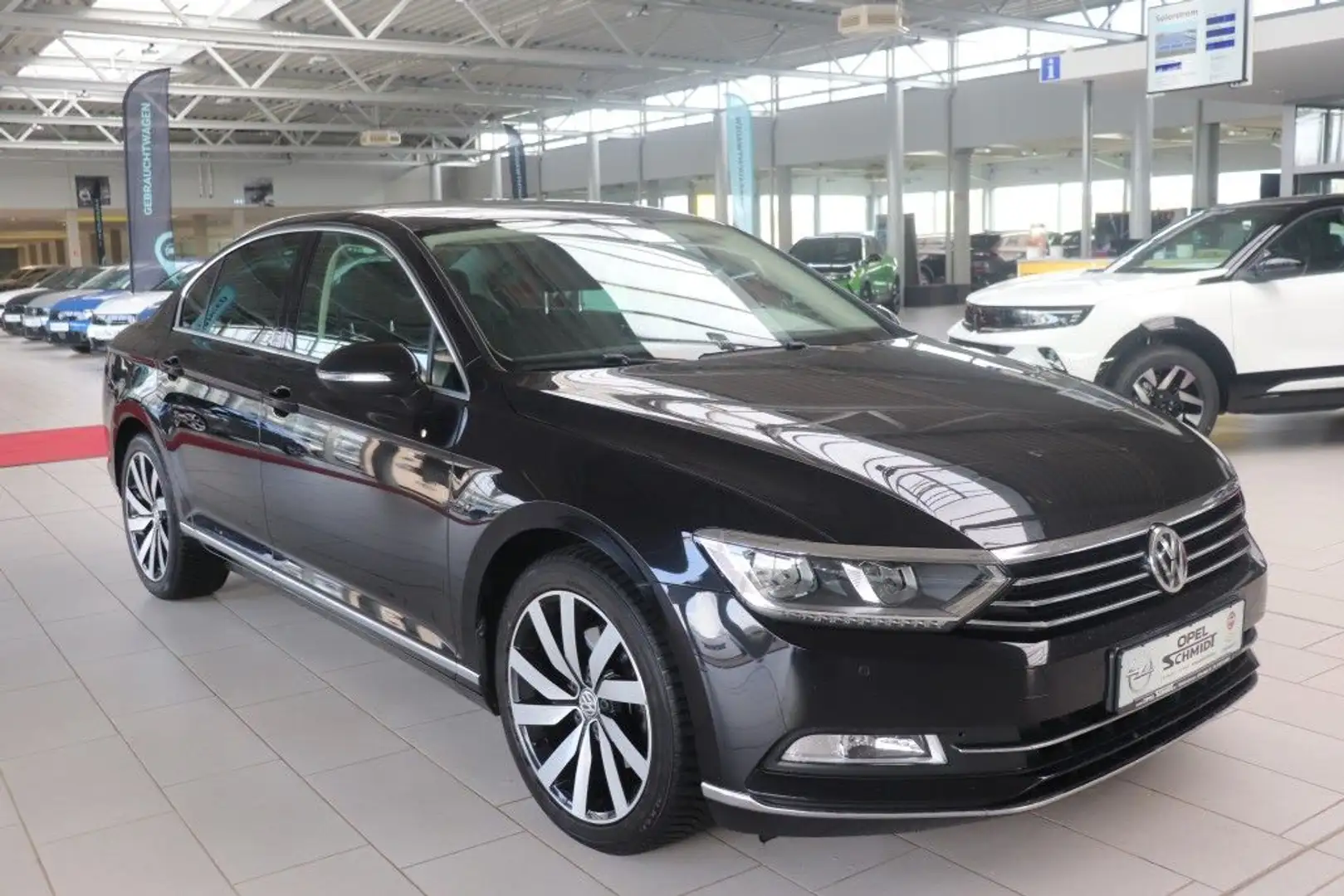 Volkswagen Passat 2.0 TSI (BlueMotion Technology) DSG Highline Schwarz - 2