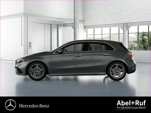 Mercedes-Benz A view 3