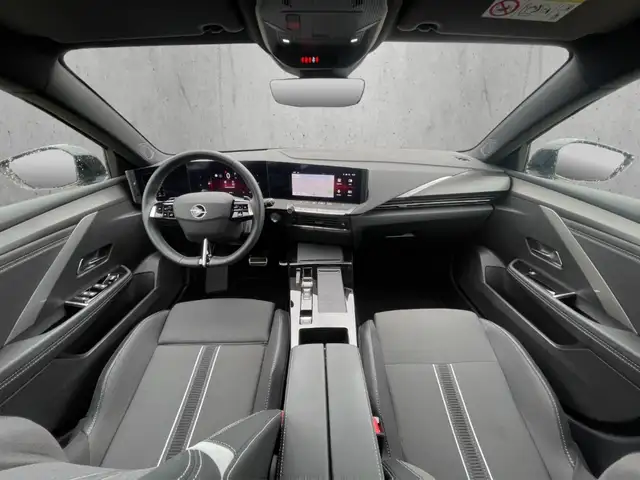 Opel Astra view 12