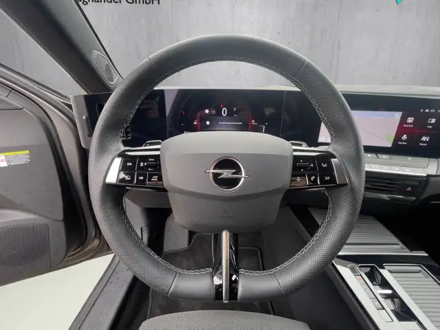 Opel Astra view 10