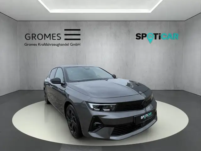 Opel Astra main image