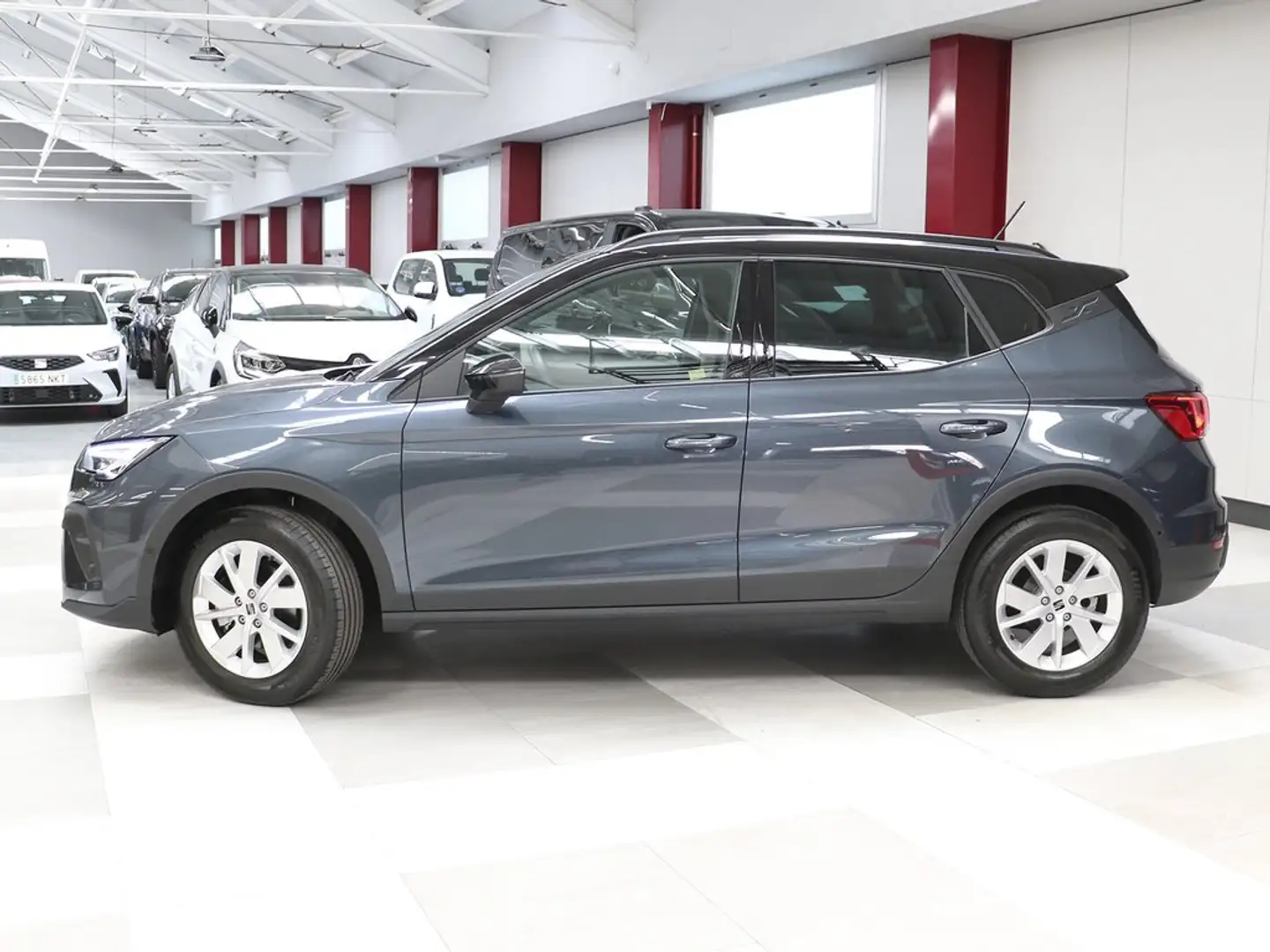 SEAT Arona 1.0 TSI S&S FR115 Gris - 2