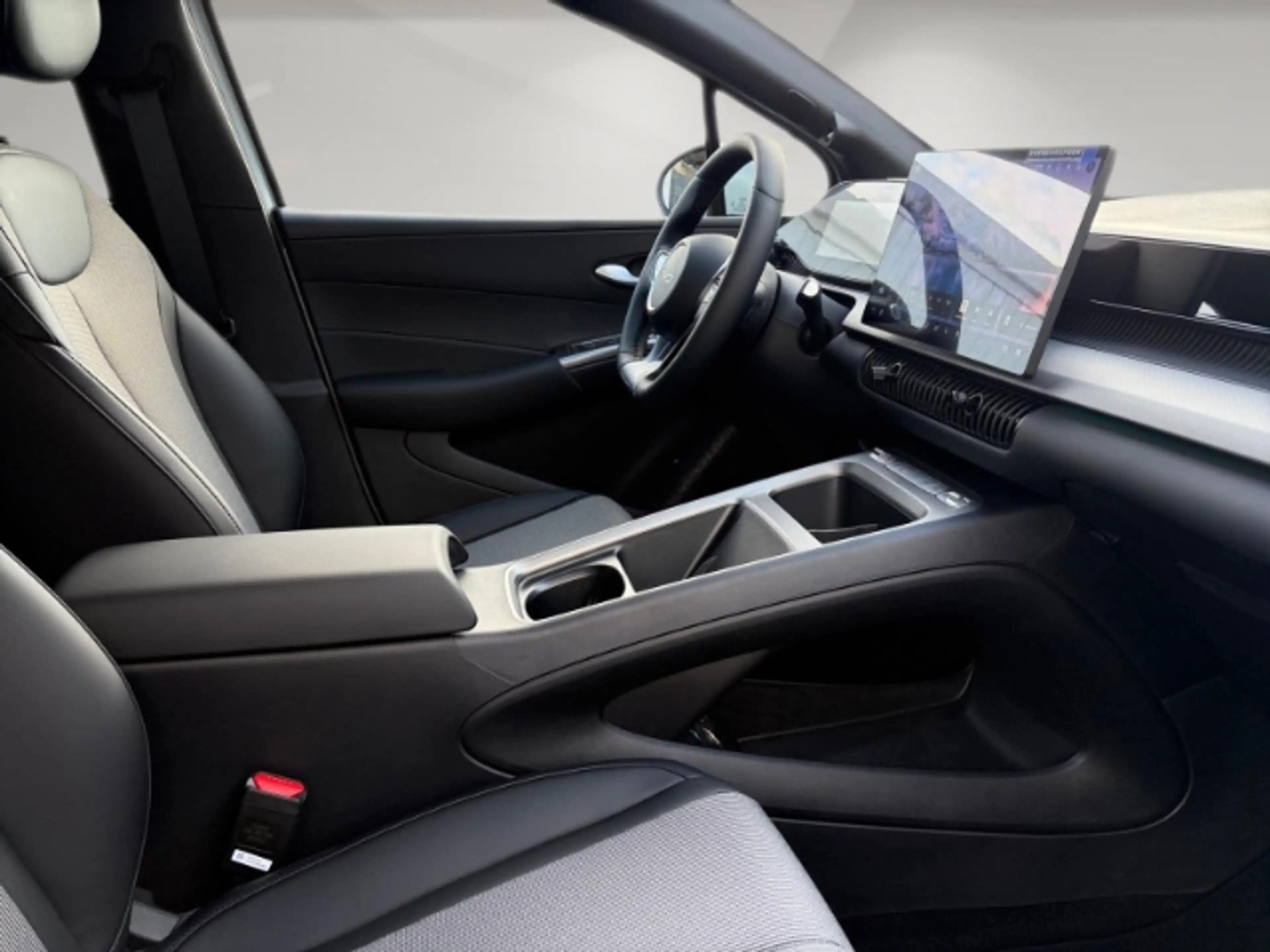 BYD Dolphin G DM-i 1.5 Comfort Panorama/Klimaautomatik/Sitzheizu — photo 15