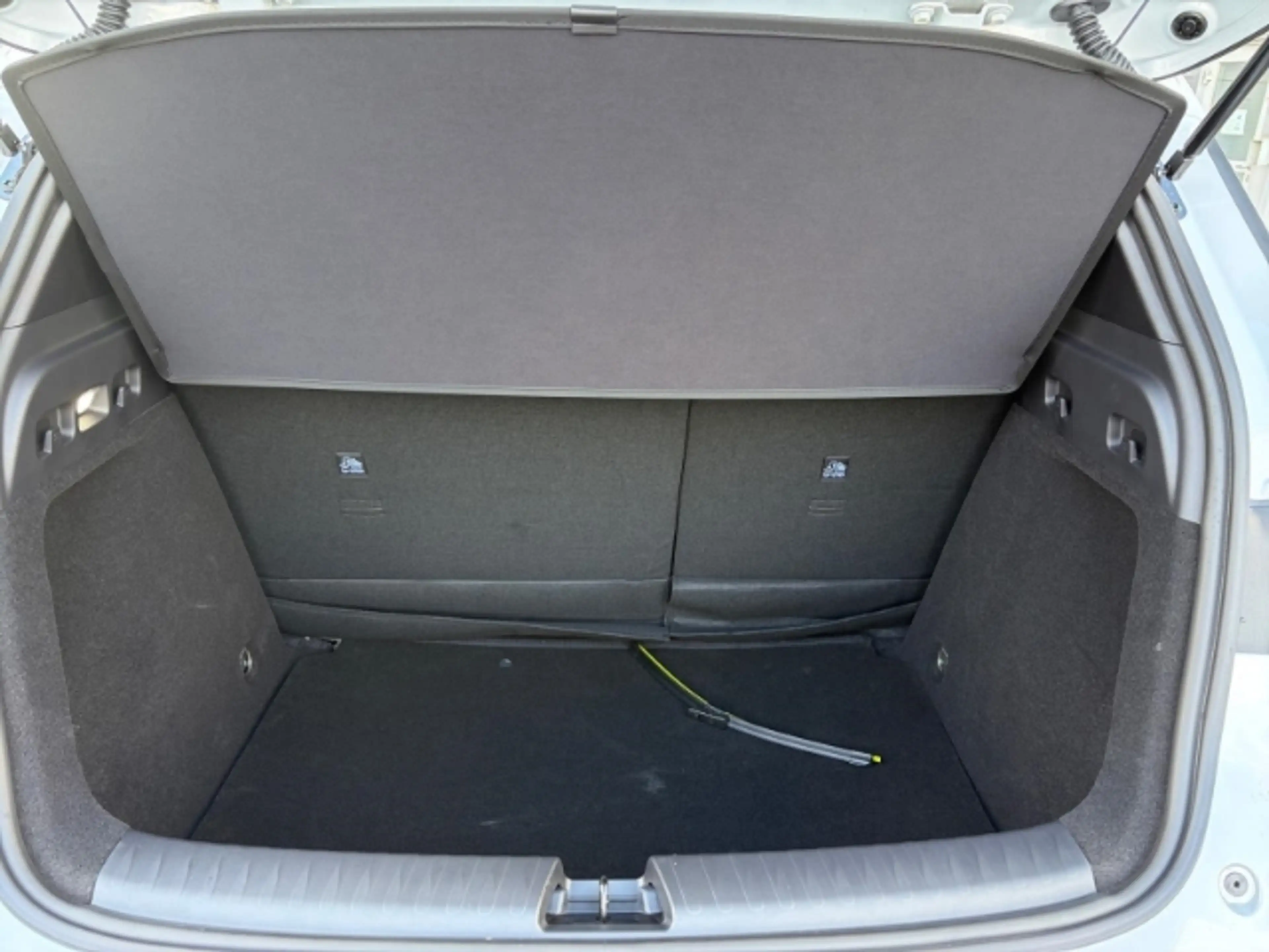 BYD Dolphin G DM-i 1.5 Comfort Panorama/Klimaautomatik/Sitzheizu — photo 13