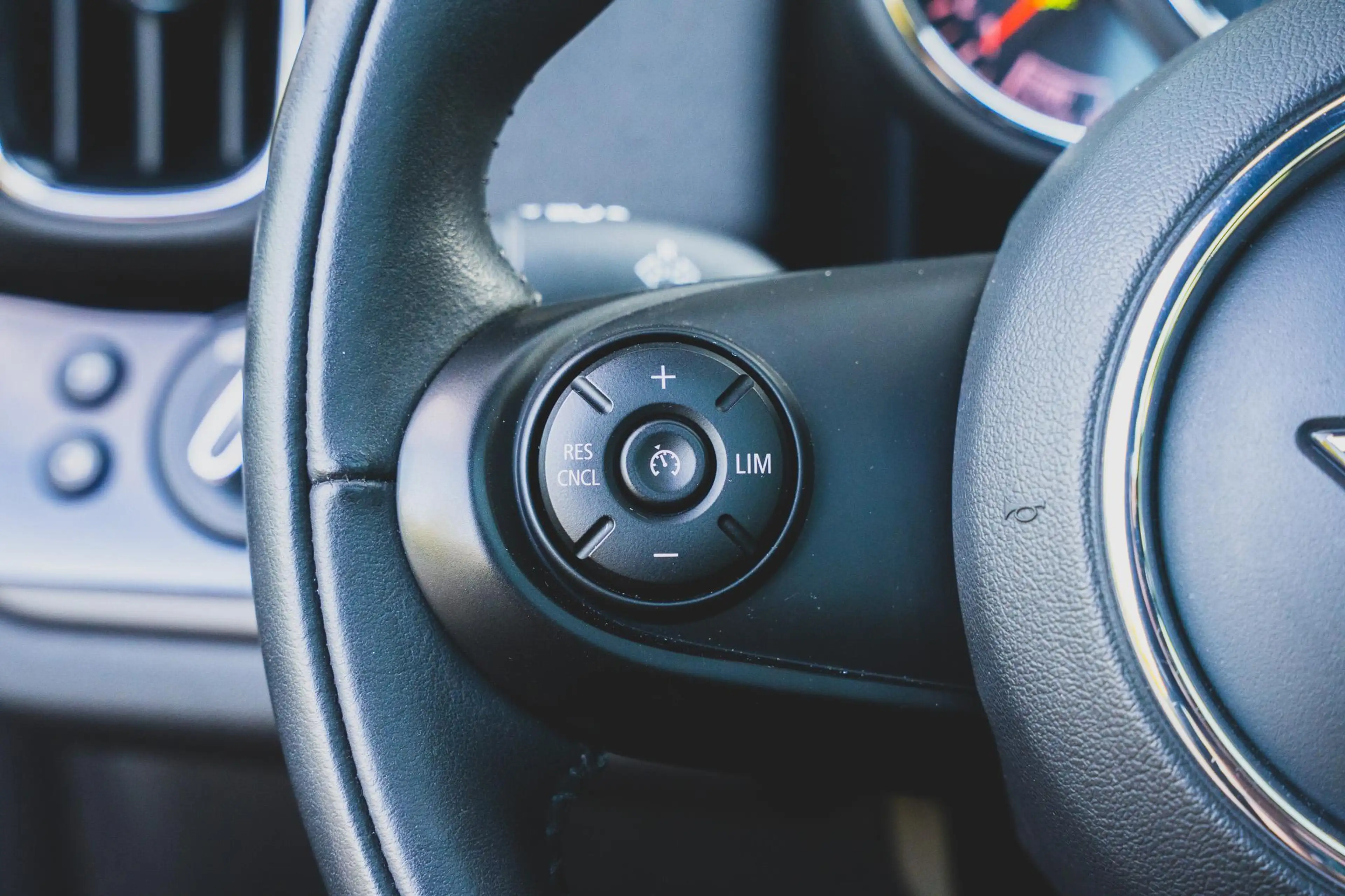 MINI Cooper S Countryman 2.0 Chili TREKHAAK | PANO | H&K | HUD | LEDER | KE — photo 23