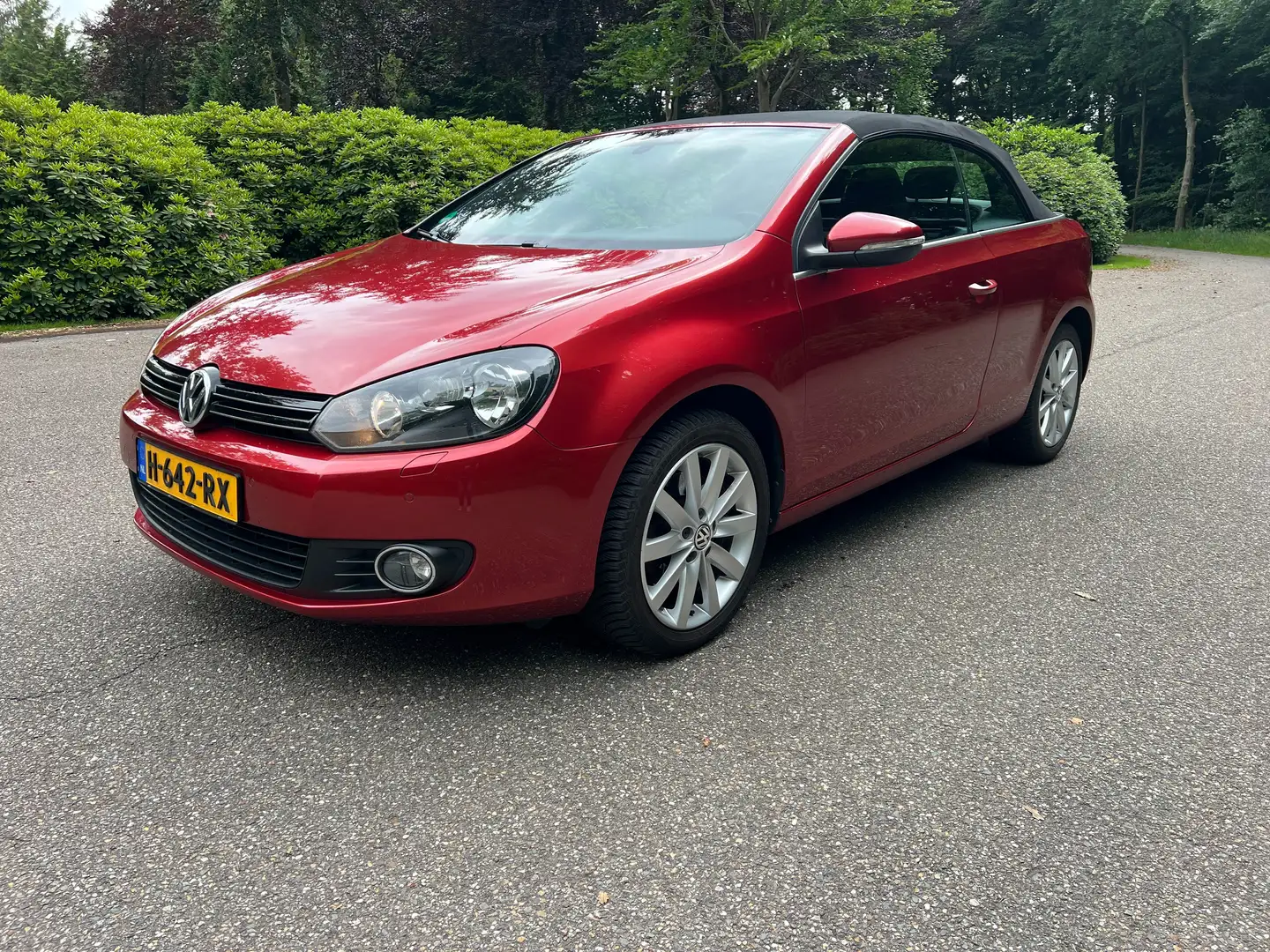 Volkswagen Golf Cabriolet 1.4 TSI 160PK 7-DSG 140dkm Trekhaak Airco Roşu - 1