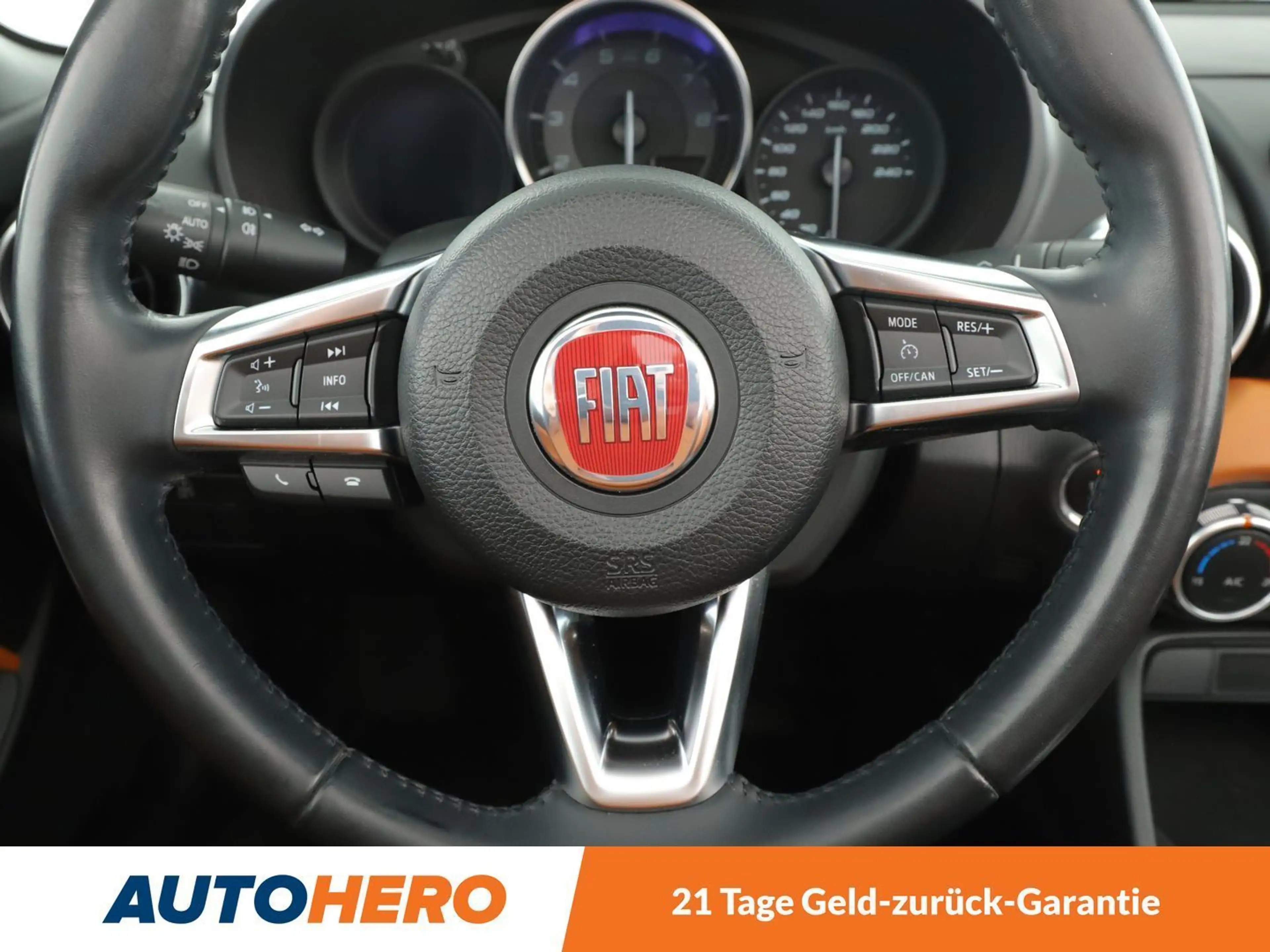 Fiat 124 Spider 1.4 Turbo Lusso*NAVI*LED*CAM*PDC*SHZ*KLIMA* — photo 12