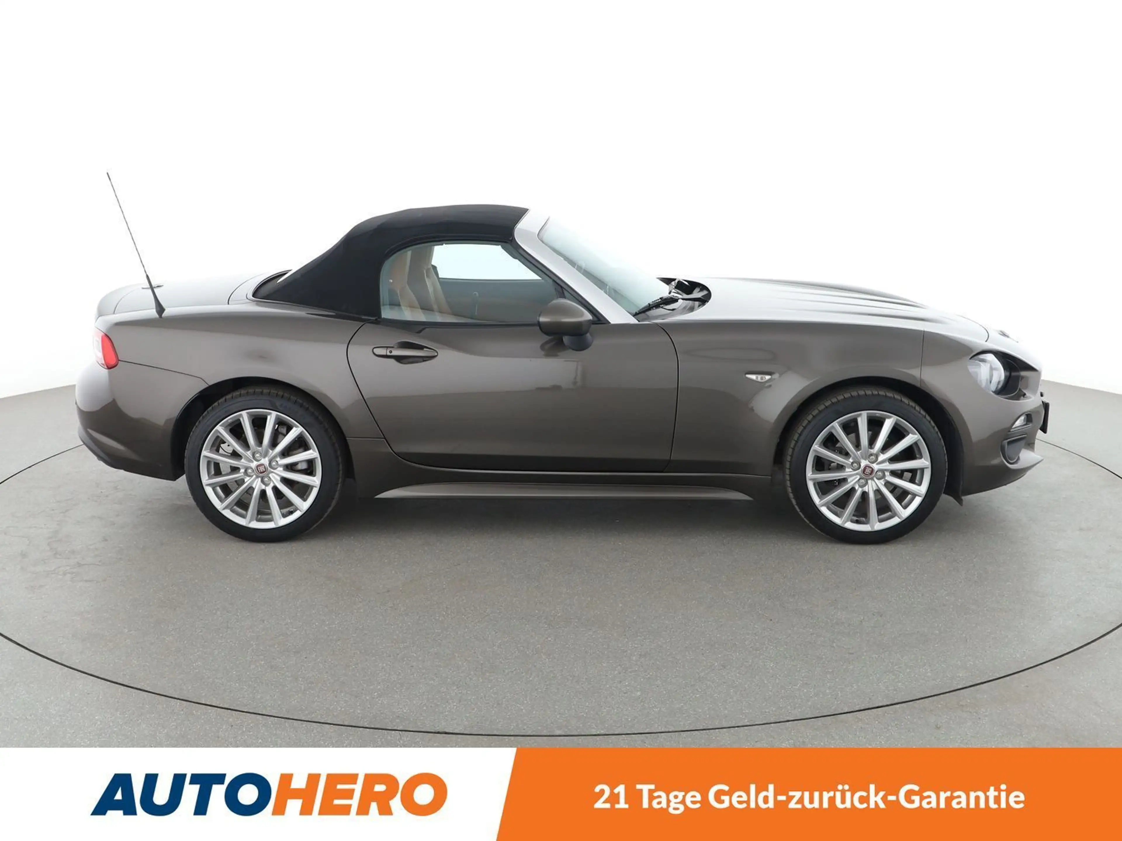 Fiat 124 Spider 1.4 Turbo Lusso*NAVI*LED*CAM*PDC*SHZ*KLIMA* — photo 7
