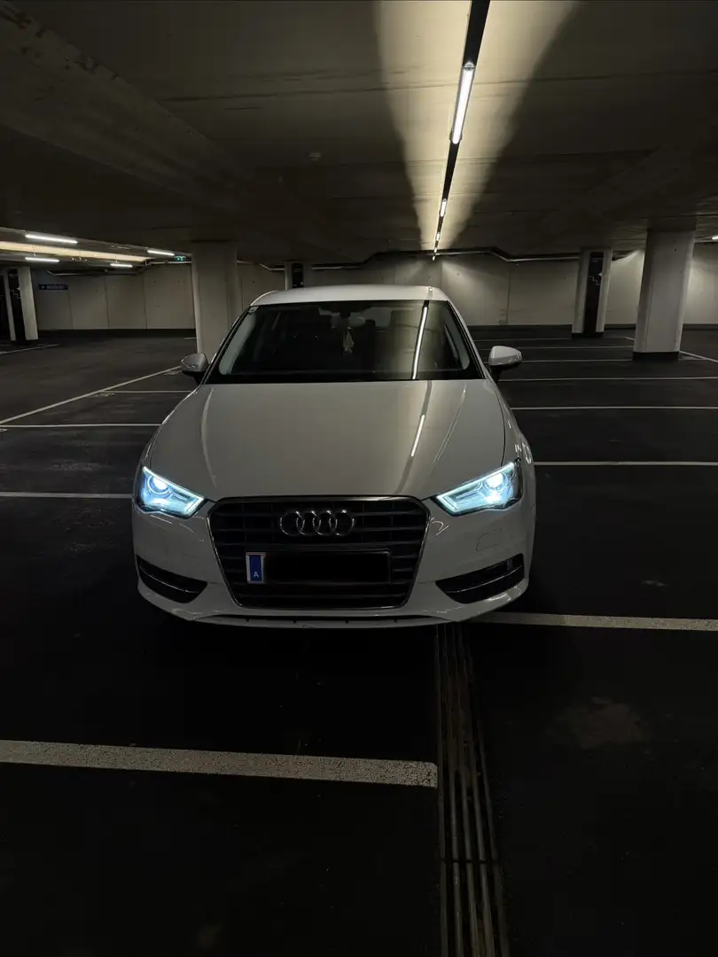 Audi A3 SB Ultra 1,6 TDI Sportback Weiß - 1