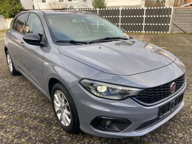 Imagine Fiat Tipo S-Design, Scheckheft, 31tkm!, Teilleder