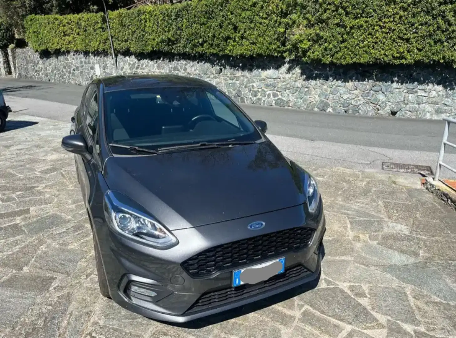 Ford Fiesta 5p 1.1 ST-Line 85cv my19 Grigio - 1