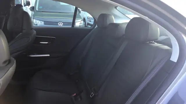 Mercedes-Benz C-Class view 11