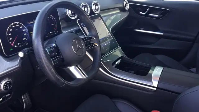 Mercedes-Benz C-Class view 6