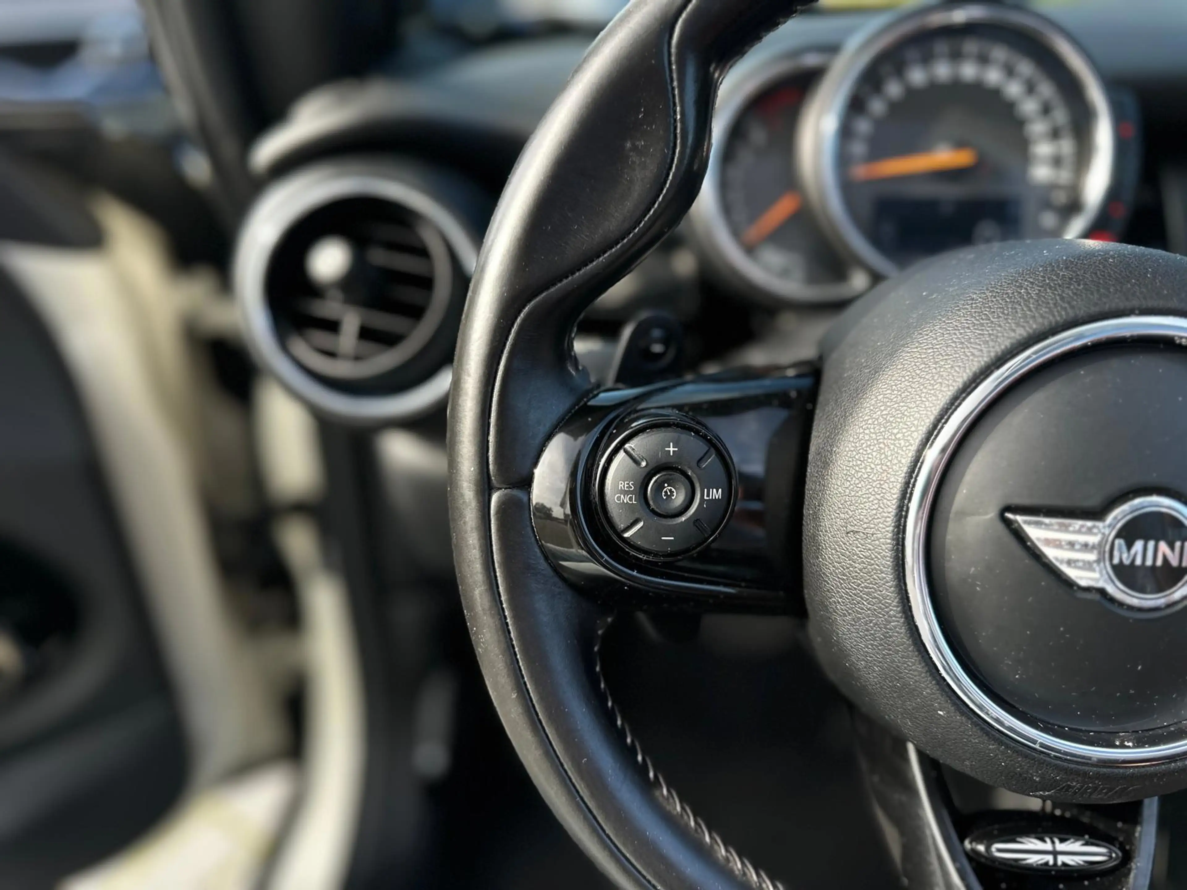 MINI Cooper S Cabrio 2.0 Chili Serious Business | Automaat | Leder | Ke — photo 17