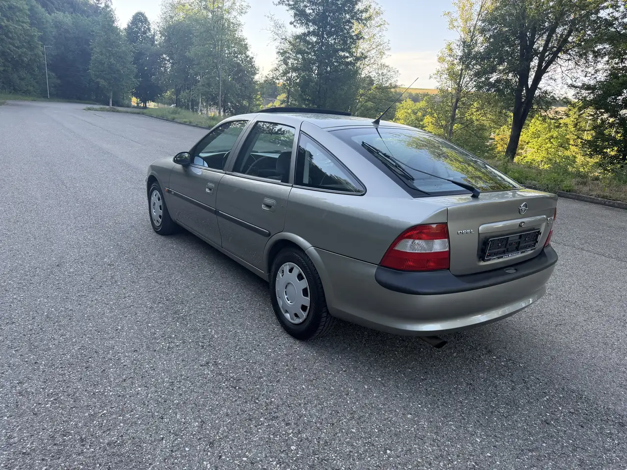 Opel Vectra 1.6l*AUTOMATIK*TÜV*NEU*LIMOUSINE*KLIMA*, foto 5
