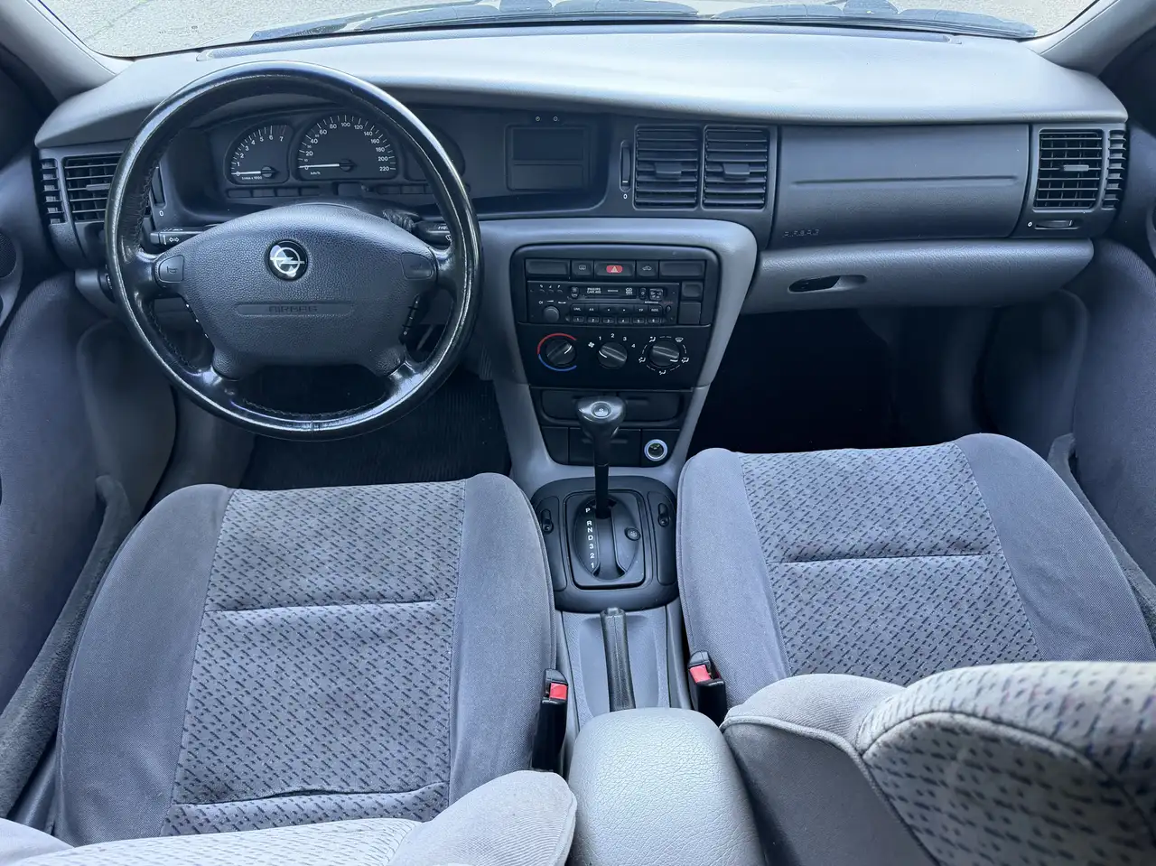 Opel Vectra 1.6l*AUTOMATIK*TÜV*NEU*LIMOUSINE*KLIMA*, foto 9