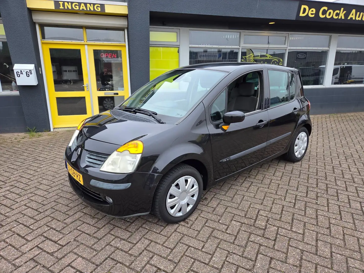 Renault Modus 1.4-16V Dynamique Luxe Zwart - 2