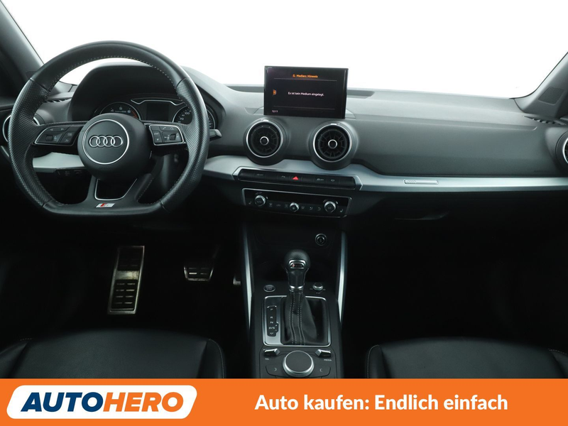 Audi Q2 35 TFSI Sport Aut.*NAV*ACC*PDC*SHZ*ALU*KLIMA* — photo 12