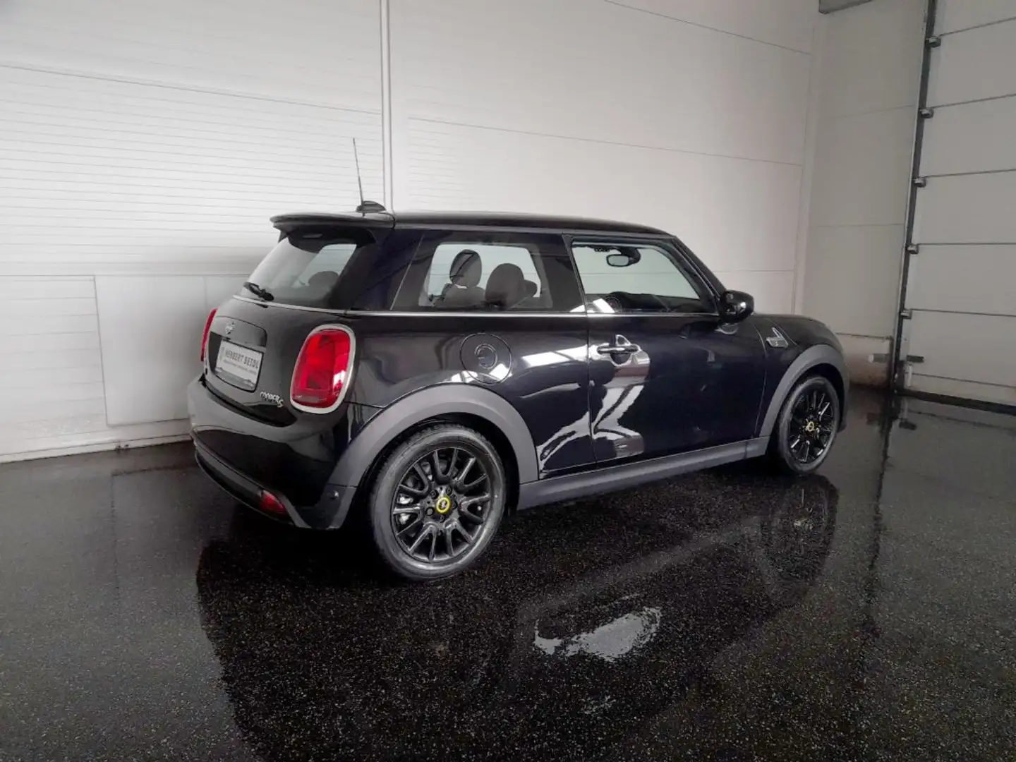 MINI Cooper SE 32,6kWh Aut *SKY / VOLL LED / VIRTUELL / KAMERA / TEILLEDER / TEMPOMAT / SITZHEIZUNG* Schwarz - 2