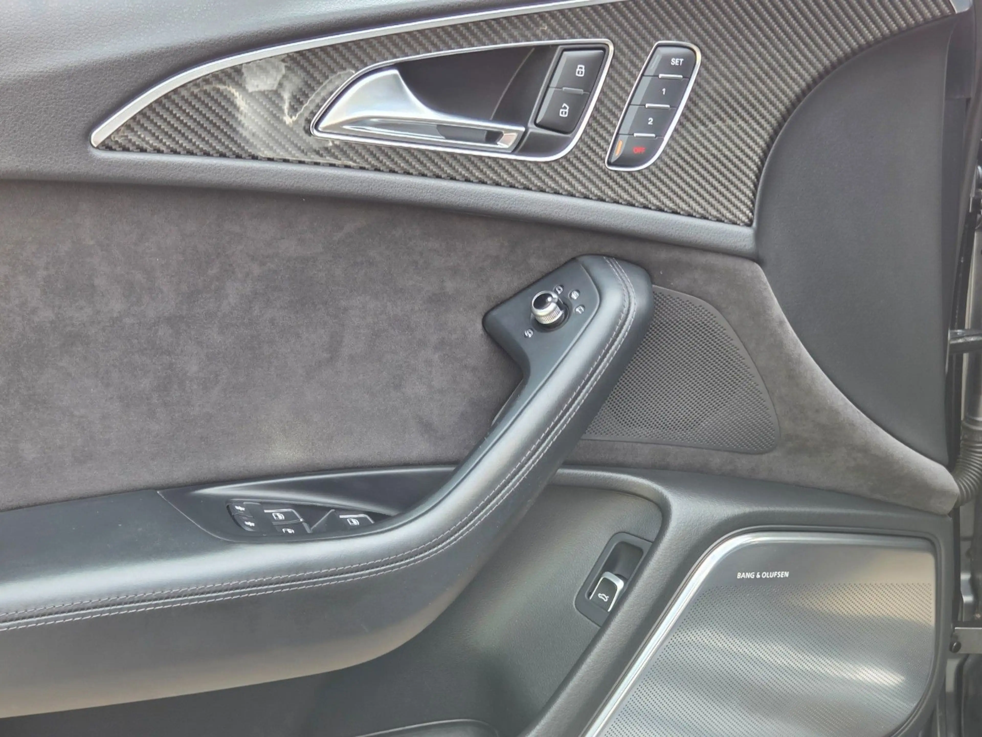 Audi RS6 RS 6 Avant 4.0 TFSI quattro — photo 34
