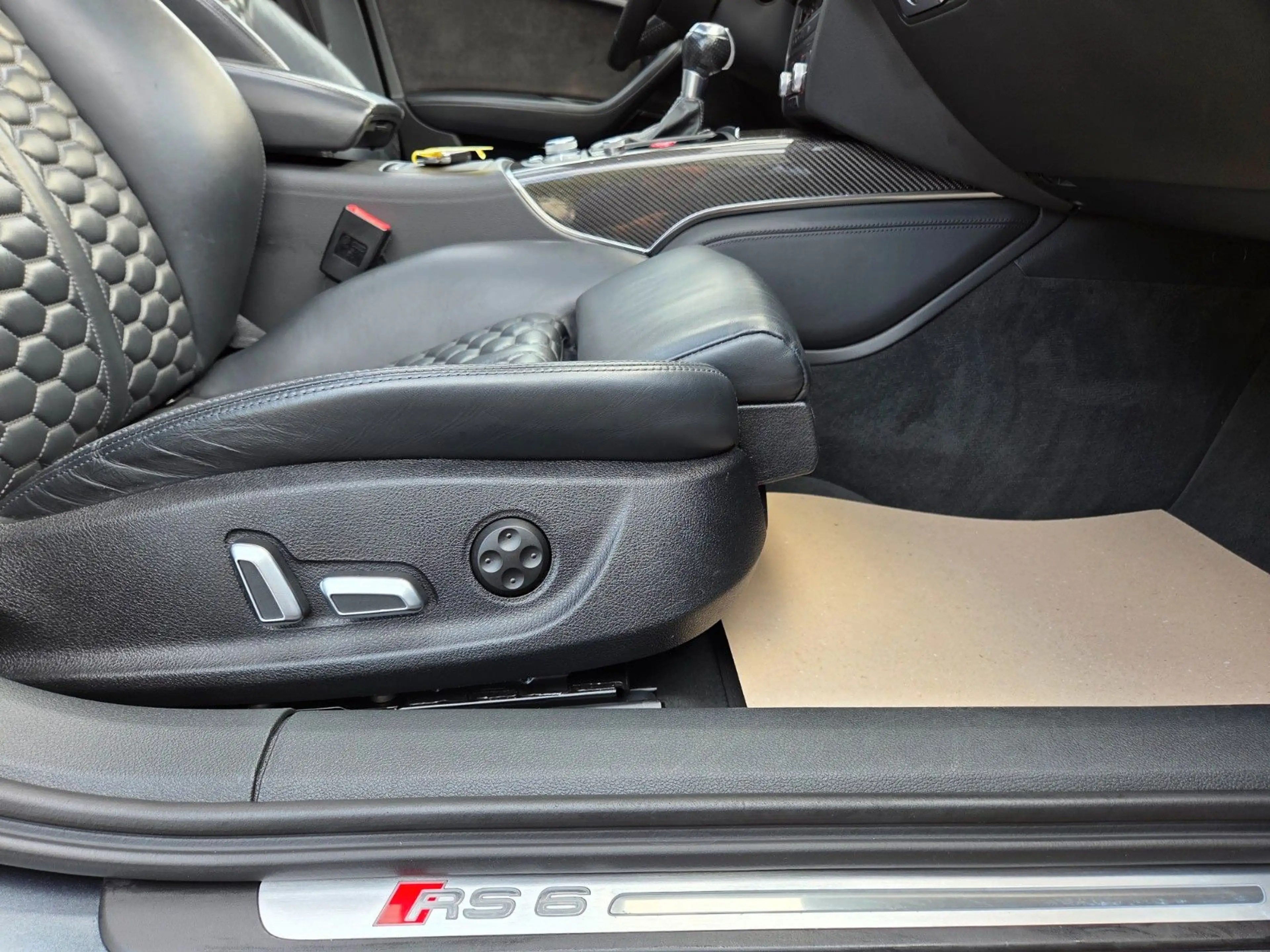 Audi RS6 RS 6 Avant 4.0 TFSI quattro — photo 15