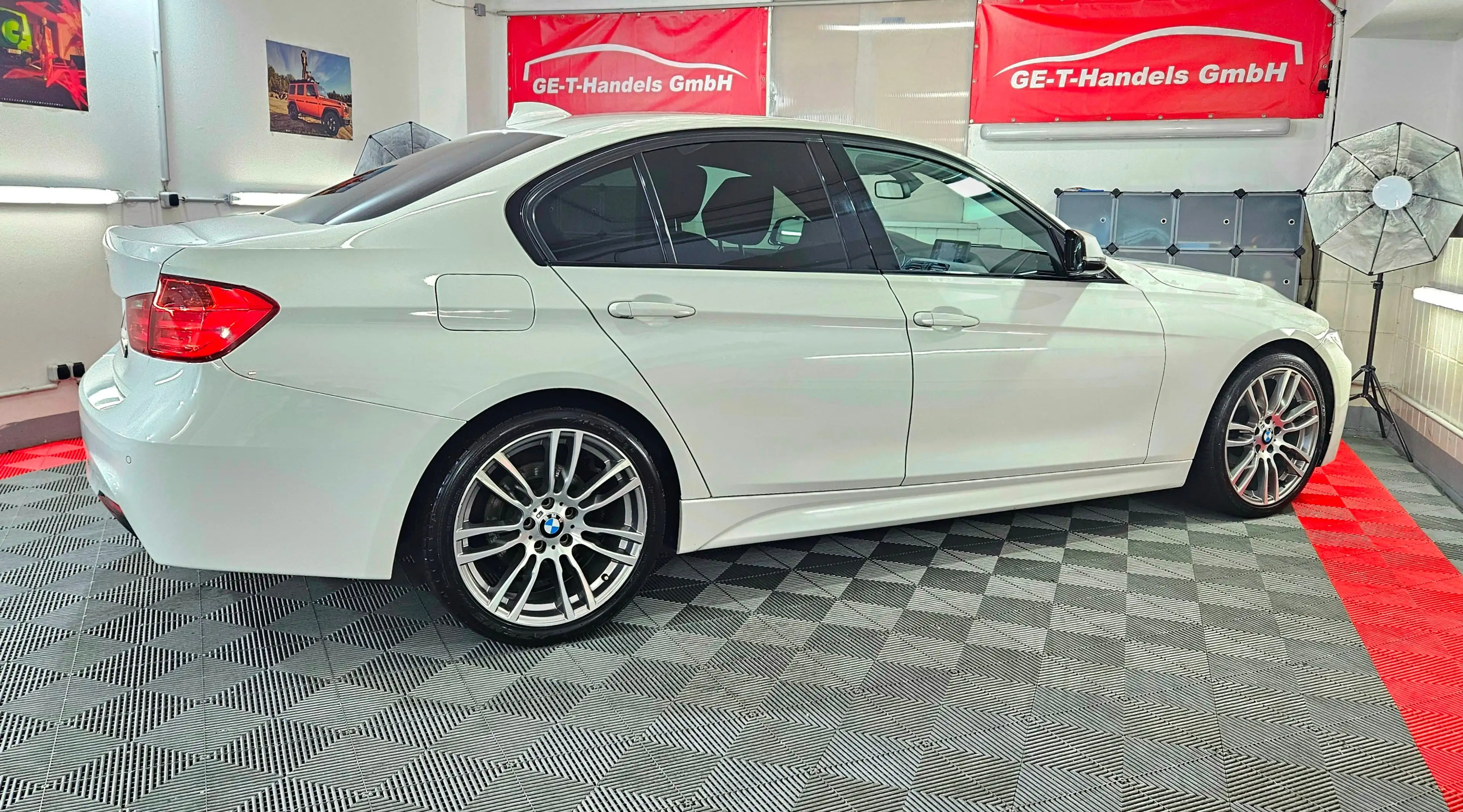 BMW 328 i xDrive M-Paket Aut. LED — photo 9