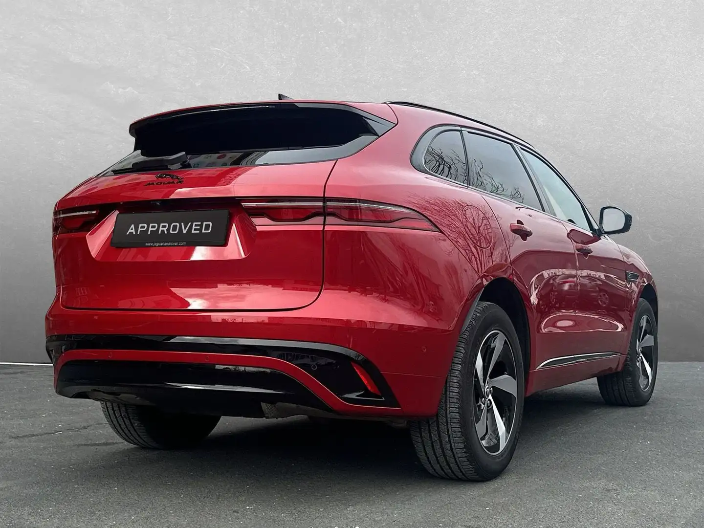Jaguar F-Pace P400e AWD R-Dynamic S Black Pack / Winter Červená - 2