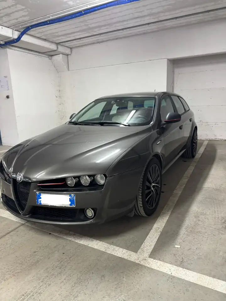 Alfa Romeo 159