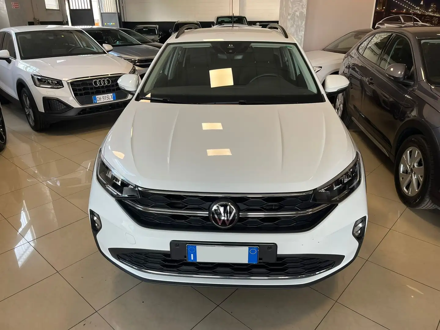 Volkswagen Taigo 1.0 tsi  110cv dsg VIRTUAL Bianco - 2