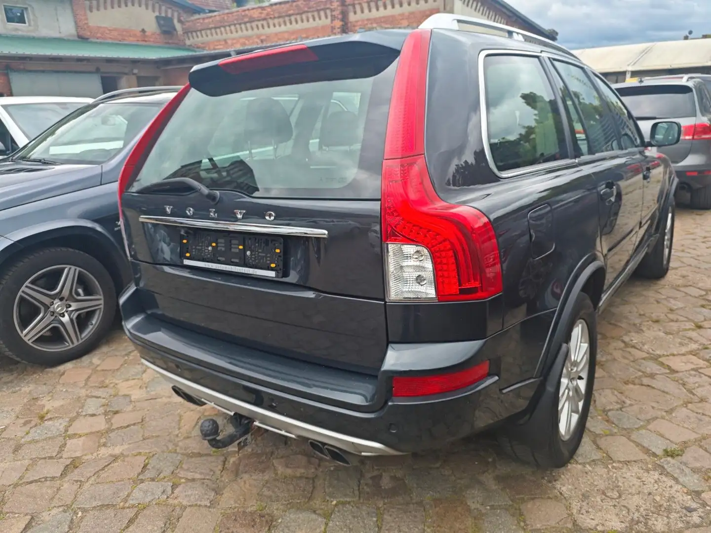 Volvo XC90 2,4 D5 ALLRAD AWD Momentum Automatic EURO5 Grau - 2