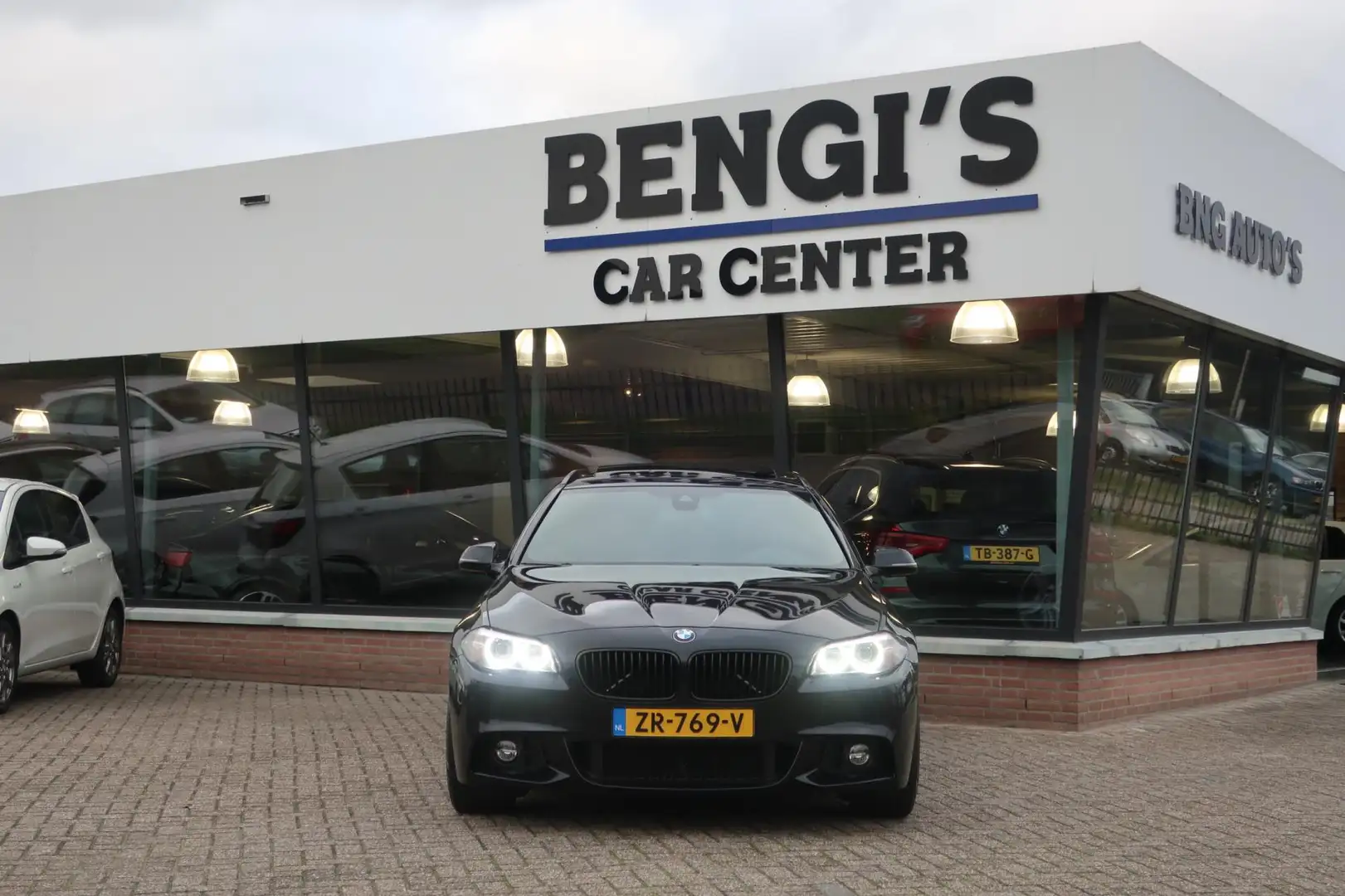 BMW 520 5-serie Touring 520d High Executive 2e EIG_LED_PAN Noir - 2