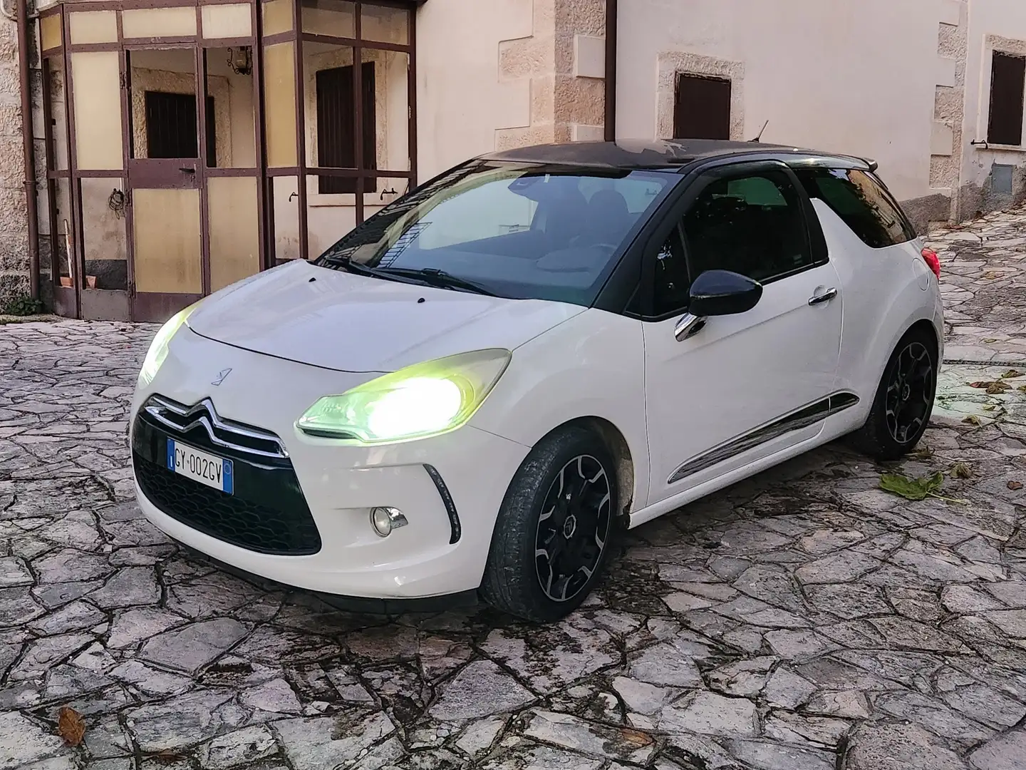Citroen DS3 DS3 1.6 thp Sport Chic 155cv Bianco - 1