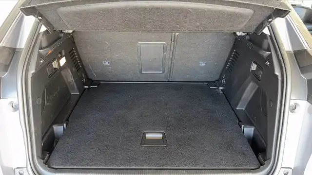 Peugeot 3008 view 14