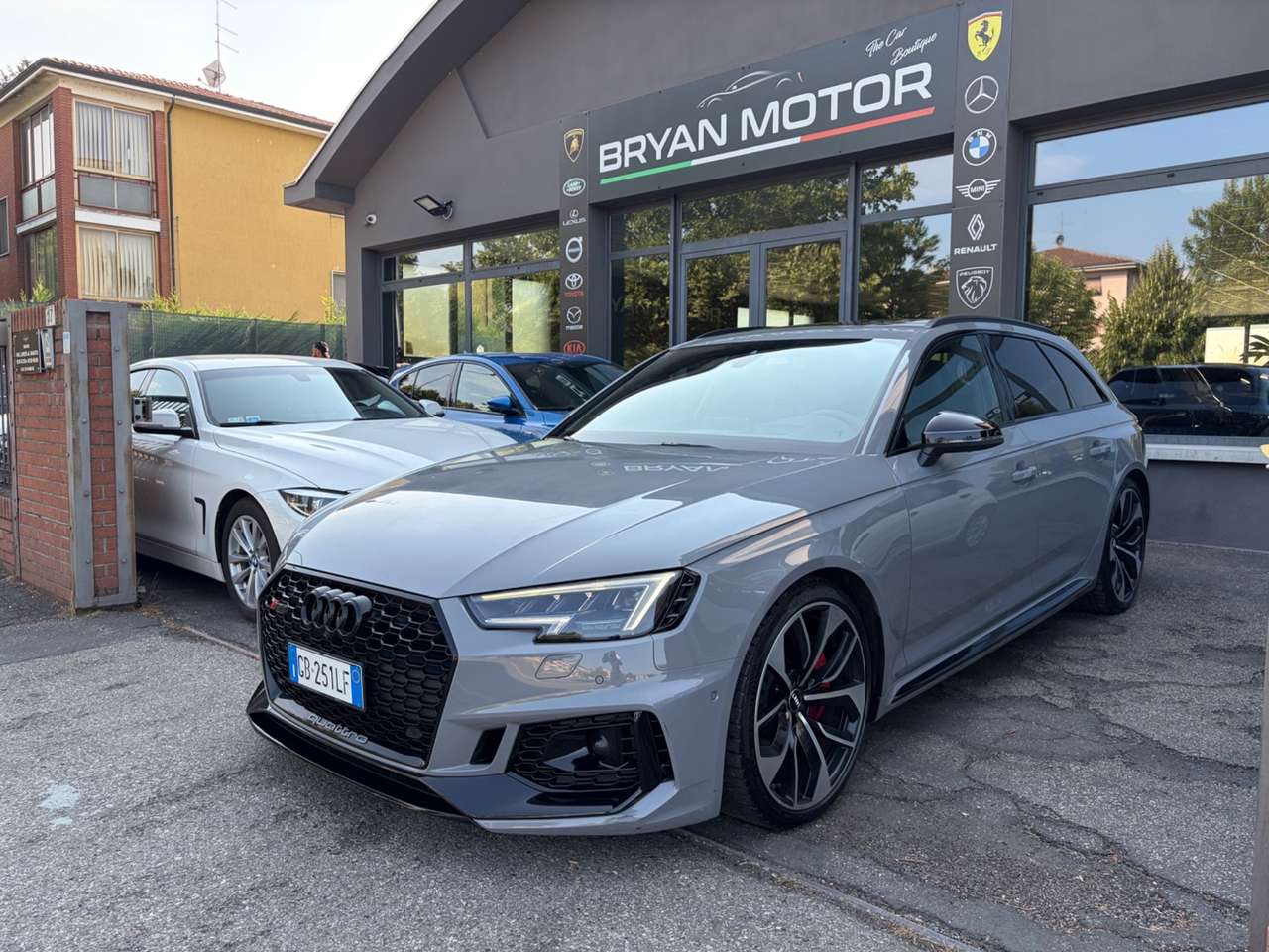 Audi A4 RS 4 Avant