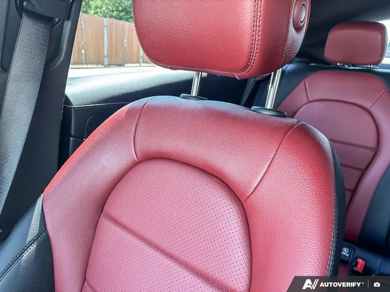 Mercedes-Benz GLC photo Mercedes-Benz GLC