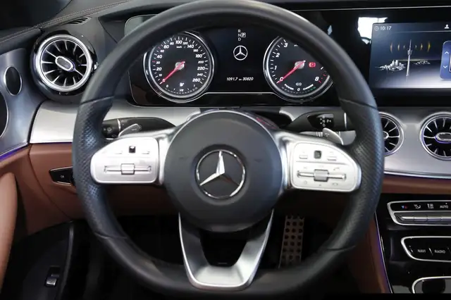 Mercedes-Benz E-Class view 13
