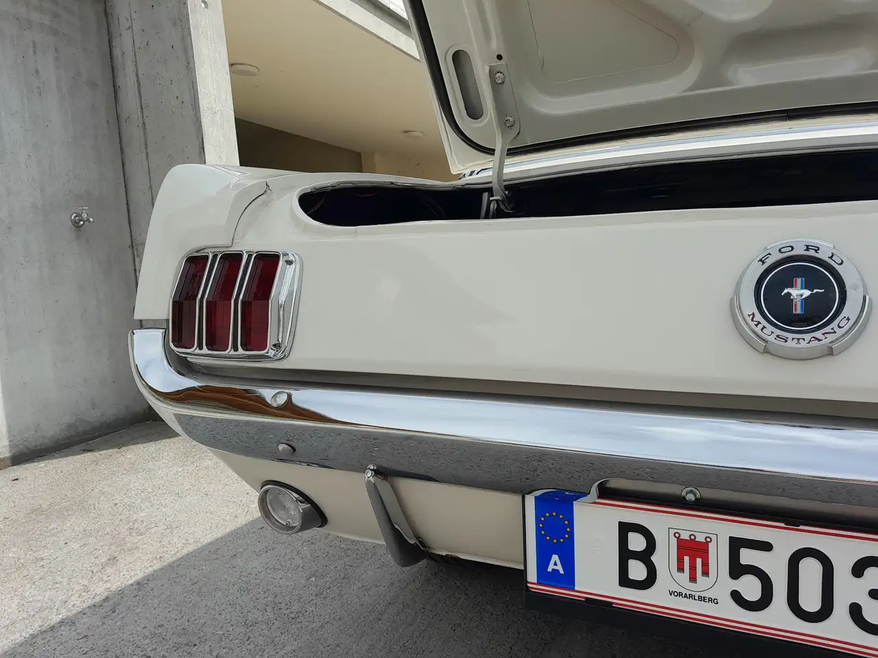 Ford Mustang Coupe, foto 8
