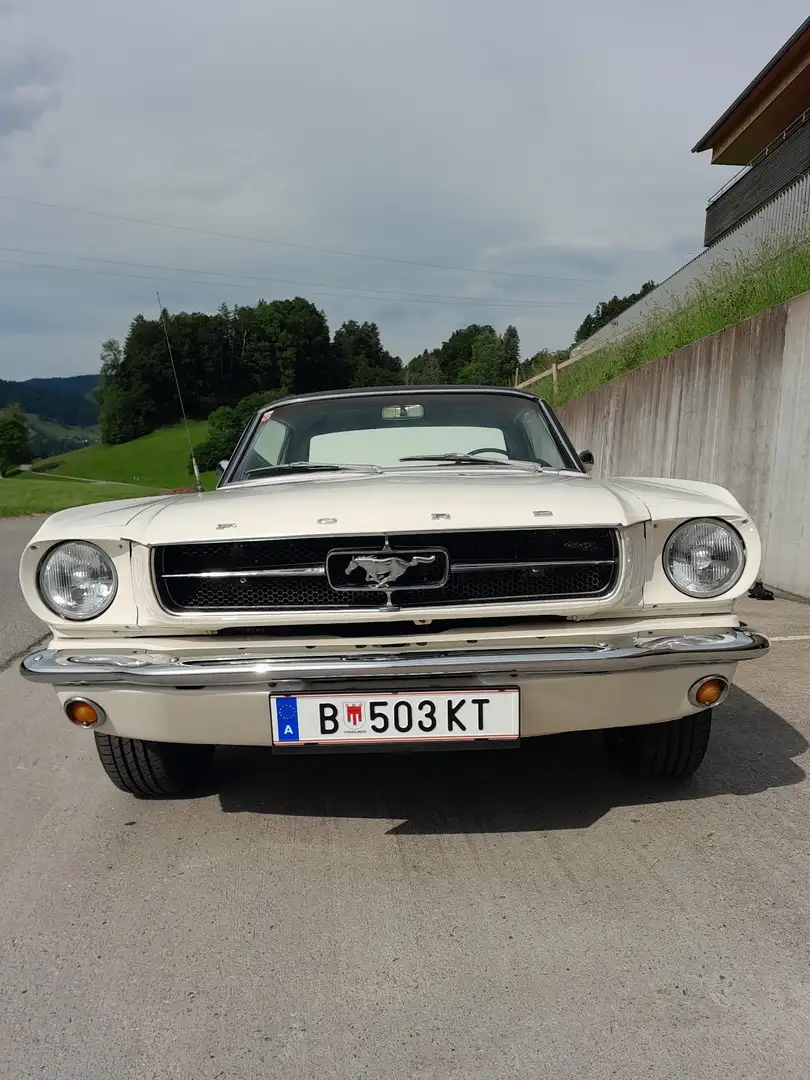 Ford Mustang Coupe Weiß - 2